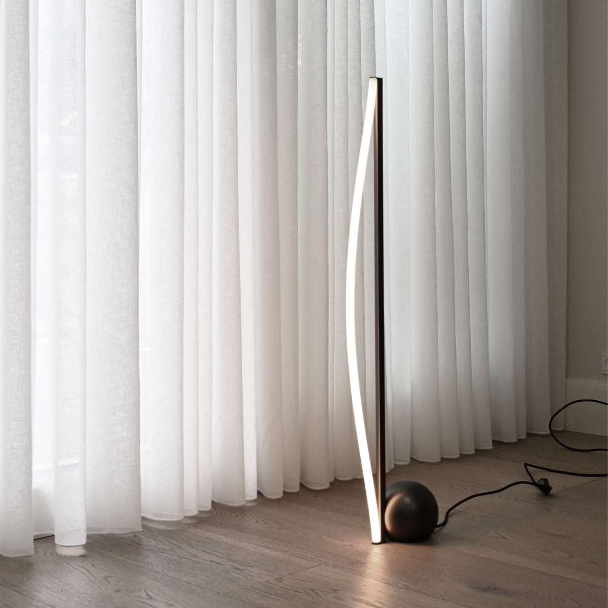 Bow Floor Lamp by 101 Copenhagen | Do Shop