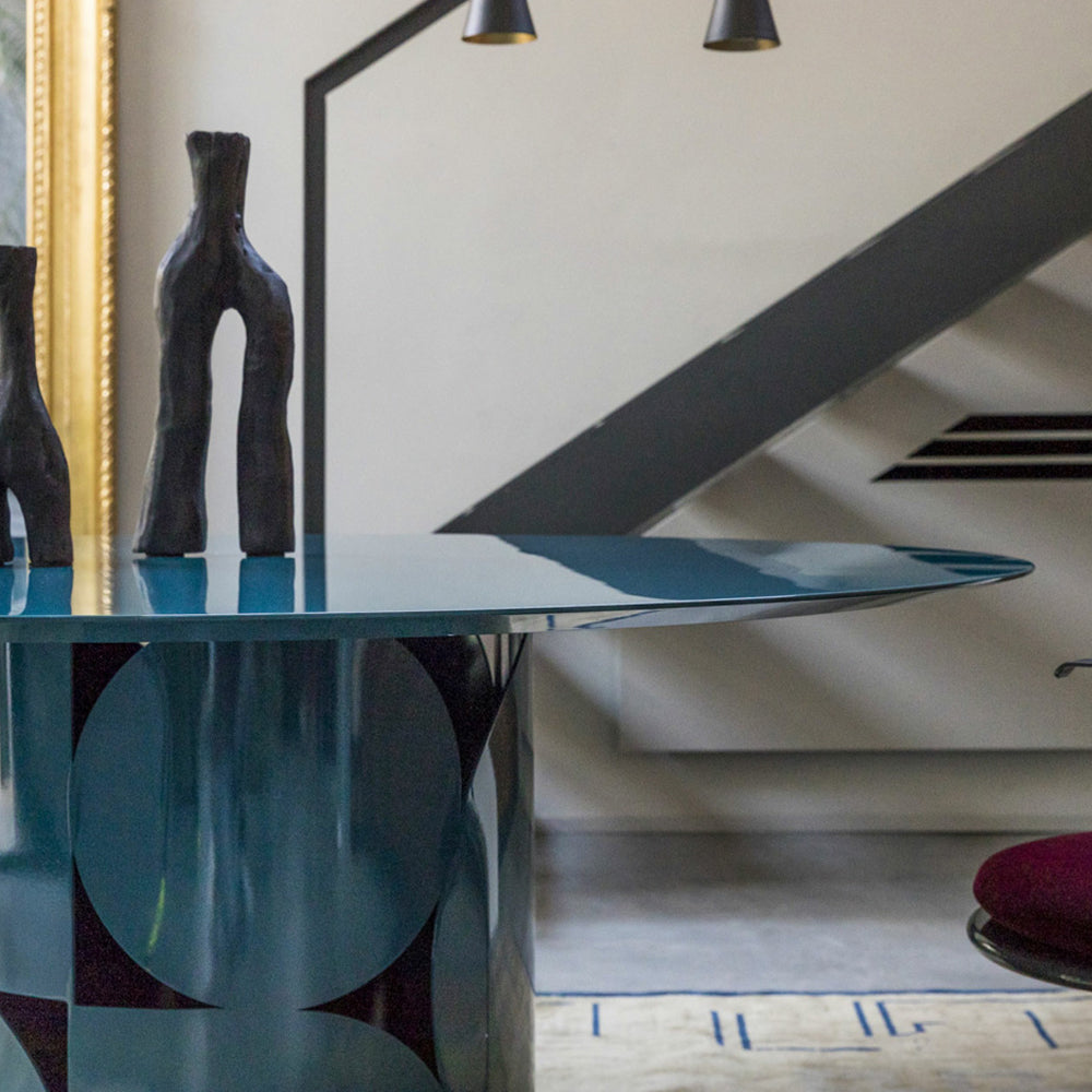 Woman Shape Table Shape Dining Table - Round by Mogg | Do Shop